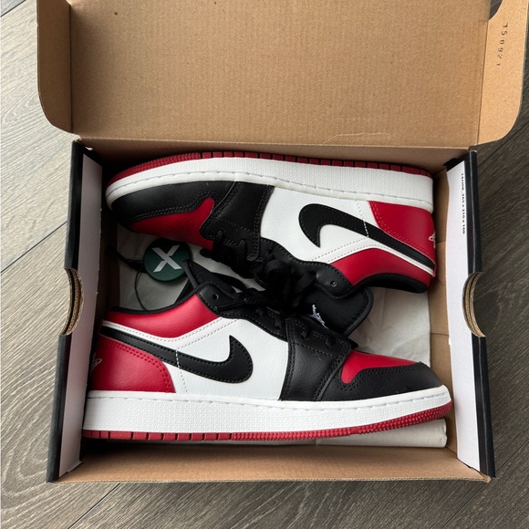 Jordan 1 Low GS - Picture 7 of 8